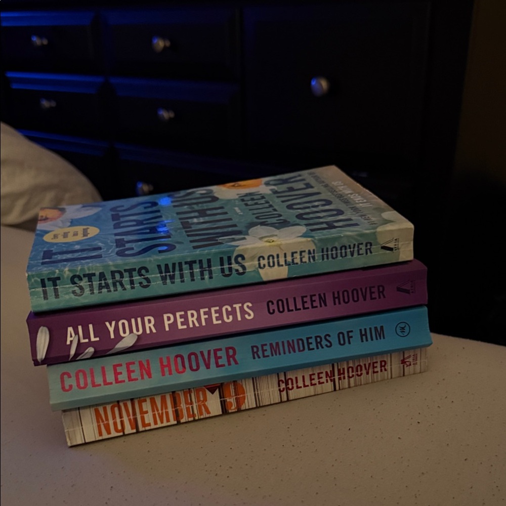 Colleen Hoover Book Set - Multicolor